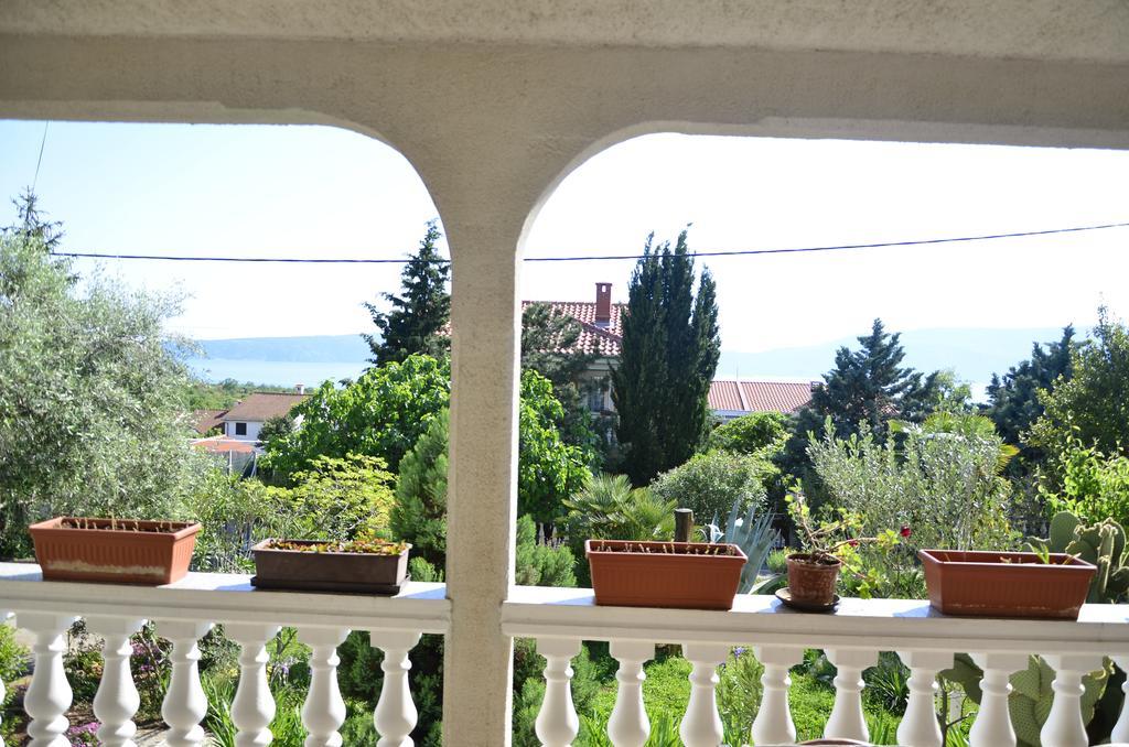 Apartment Anton Pinezići Buitenkant foto